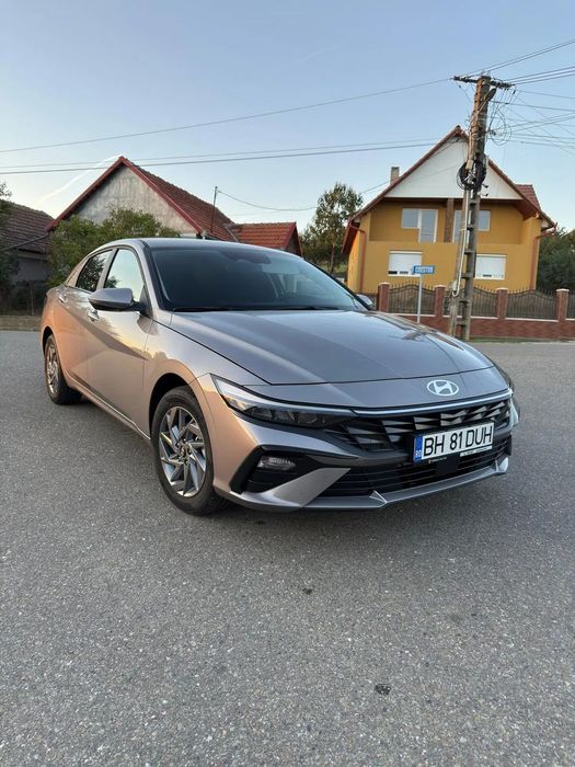 Hyundai Elantra Hyundai Elantra 1.6 6MT Highway