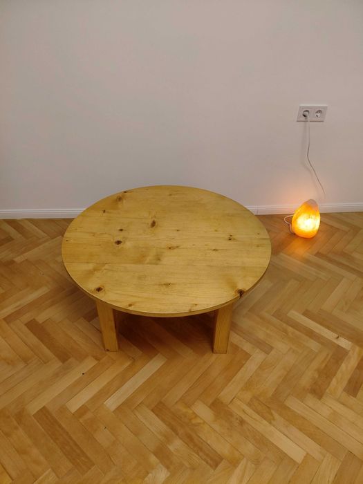 Дървена маса, стабилна, специална изработка