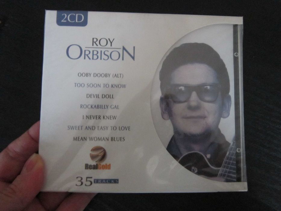 cadou rar CDx2  Roy Orbison  35 tracks Real Gold 2003 UK  sigilat