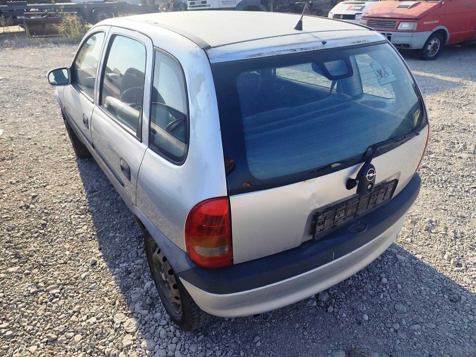 Opel Corsa В - 1.2 - 65к.с - 2000г. на части