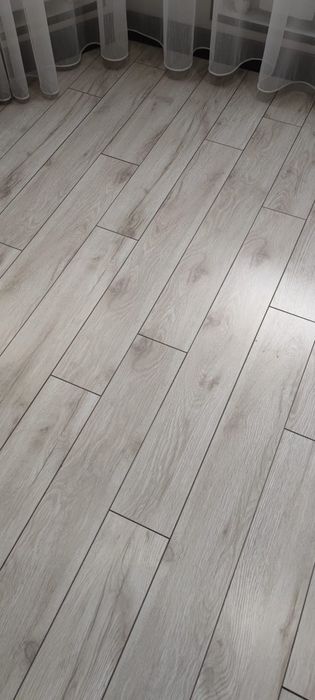 Ламинат 14мм 27кв.м.