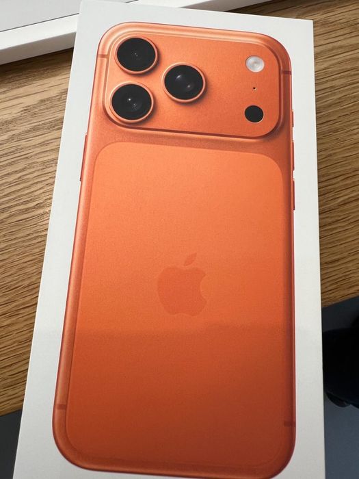 Iphone 17 Pro Cosmic Orange 256Gb