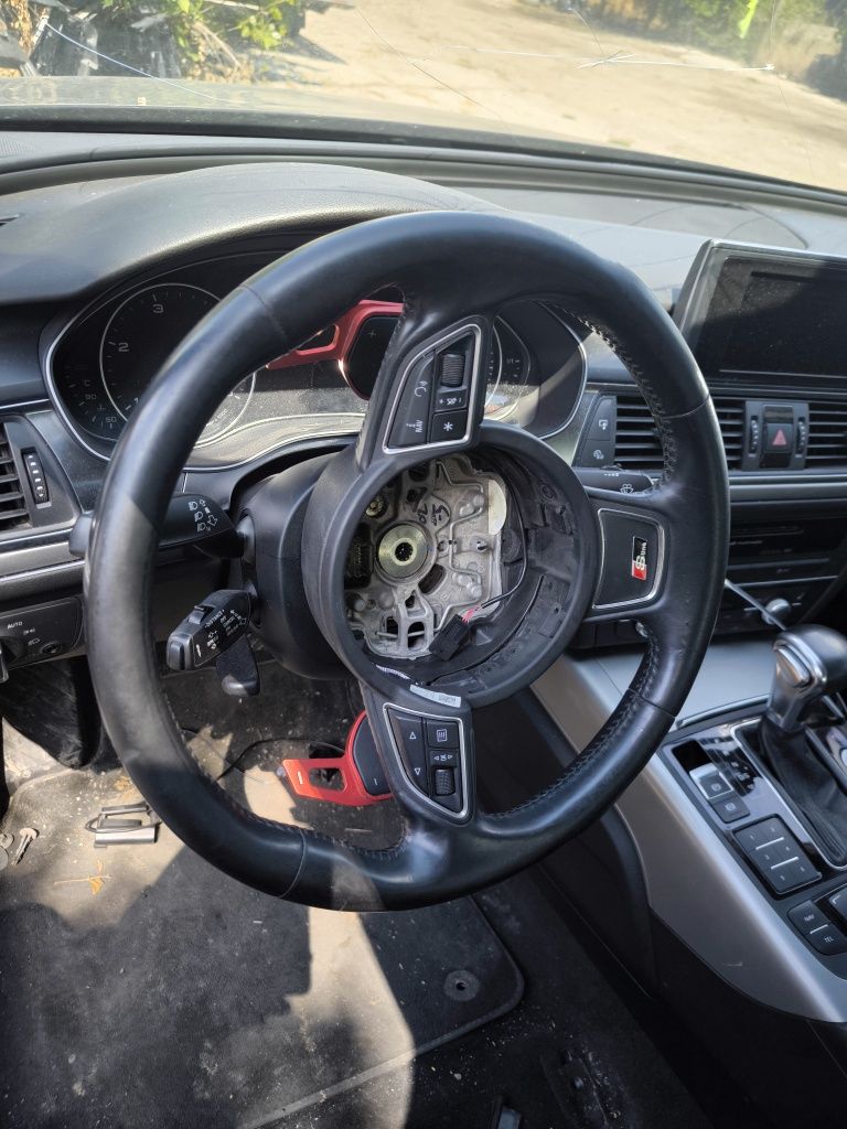 Sline мулти волан с пера Audi