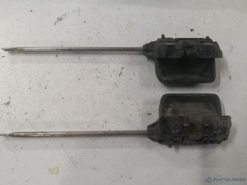 Maner ușa spate VOLKSWAGEN CADDY (6K9, 9E7, 9E9) [ 2002 - 2009 ]