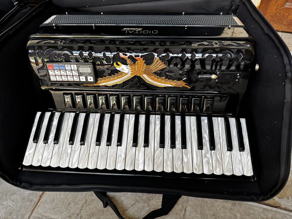 Acordeon digital sound noi