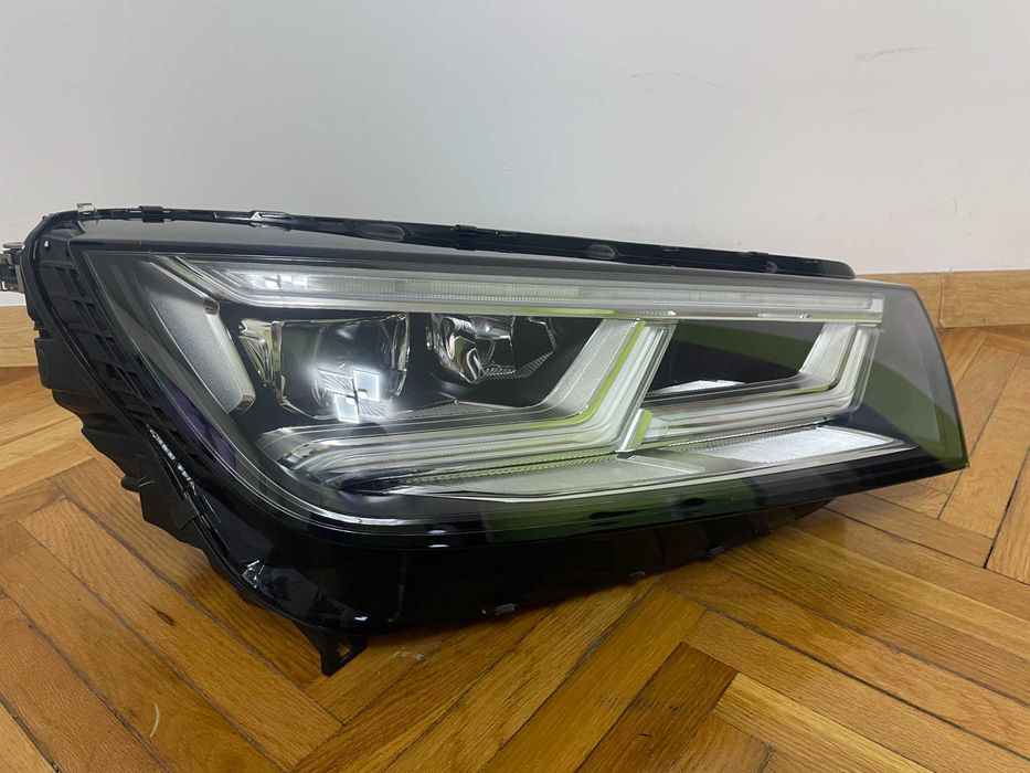 Far AUDI Q5 8fy 80A Matrix Led complet cod OE: 80A941036