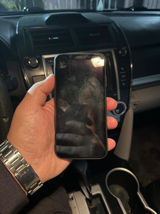 Айфон 11 (128гб)