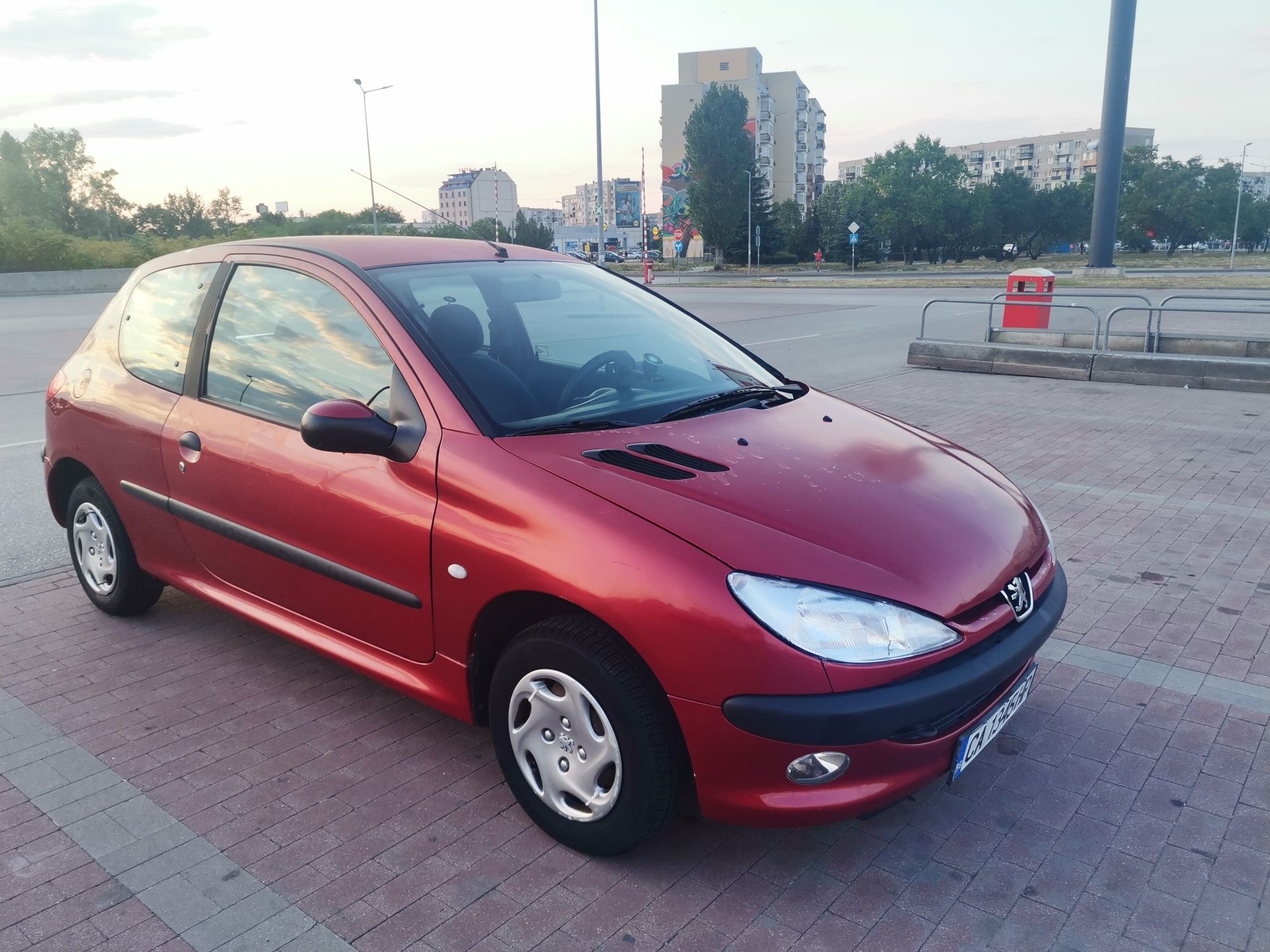 Peogeot 206, 2 врати