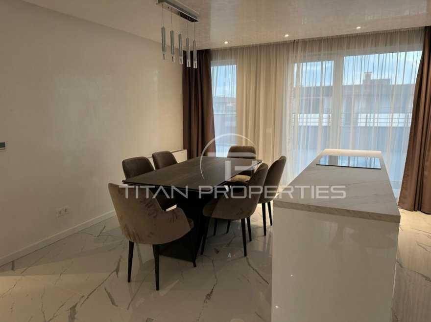 Продава се Тристаен апартамент в Пловдив, Остромила - 276 кв.м за 1250 €/кв.м - Снимка #1