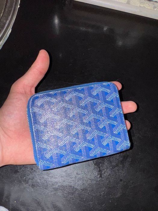 Синие портмоне Goyard