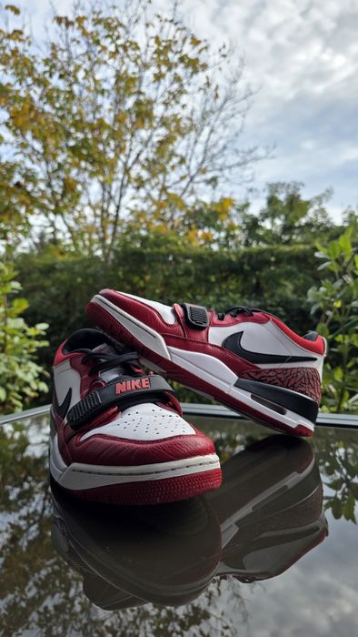 Обувки NIKE AIR JORDAN Lecacy 312 Low Red