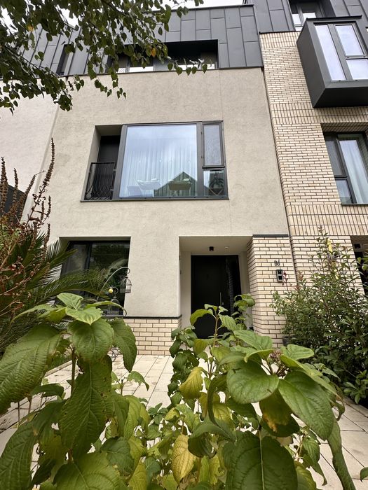 Casa Vila Townhouse blvd Pipera 6 camere 4 bai 2 locuri de parcare