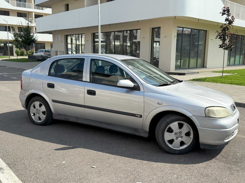 Opel Astra G / 1.6 benzina / An 2001 / 16V