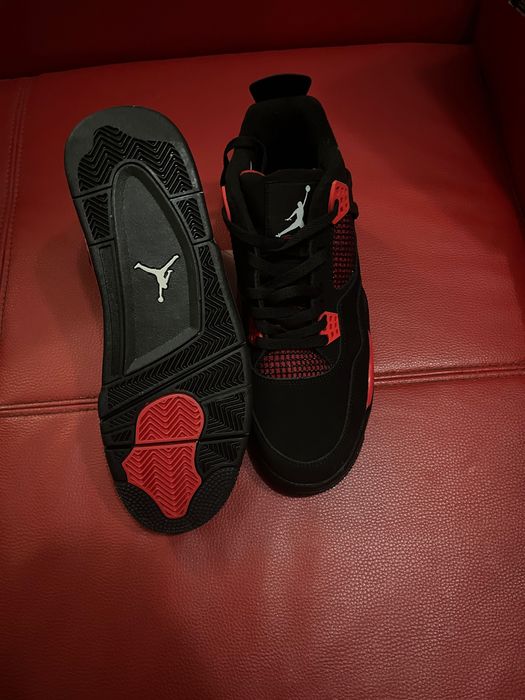 Jordan Retro 4 Thunder Red