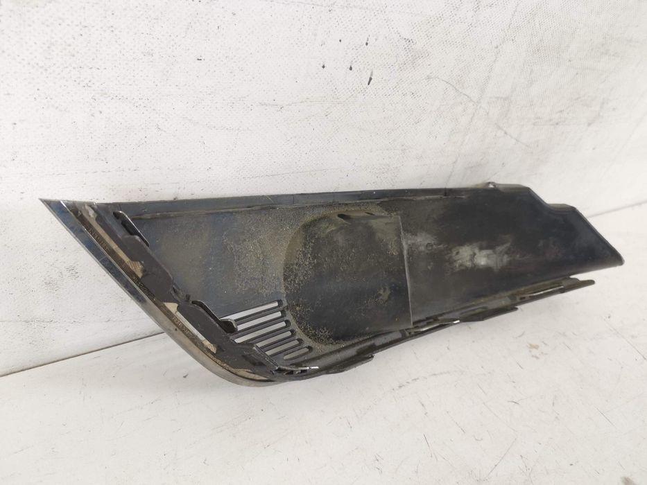 Решетка Фар Дясна Рено Меган 4 / Renault Megane 4 Оригинална В Добро С