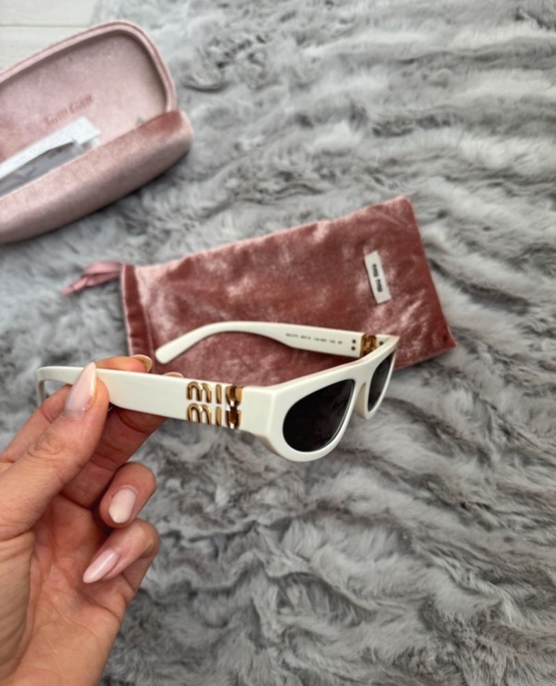 Ochelari MiuMiu noi