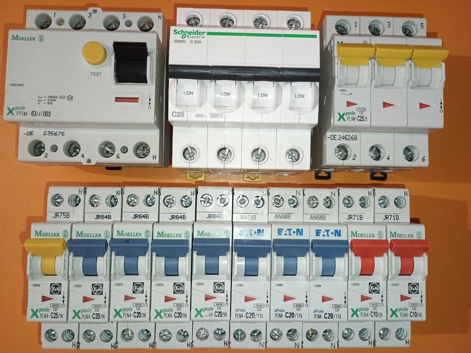 Sigurante MCB 1p+n Eaton/Moeller + Schneider 4p + Diferentiala 4p RCCB