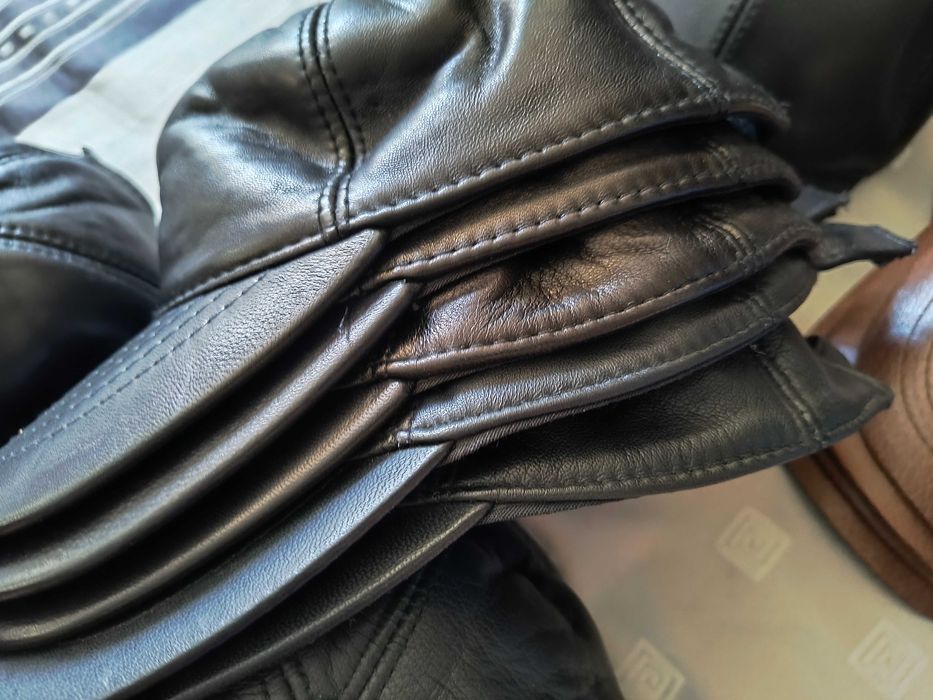 Мъжка шапка с козирка , мъжка кожена шапка , каскети