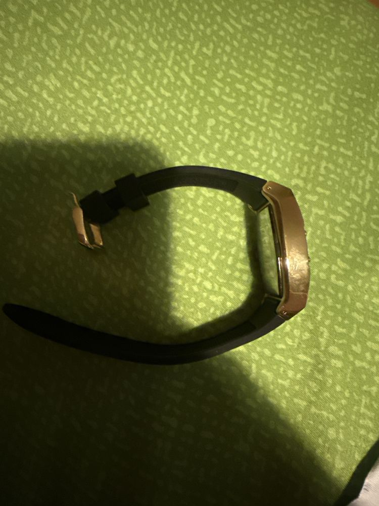 Часовник Guess Phoenix