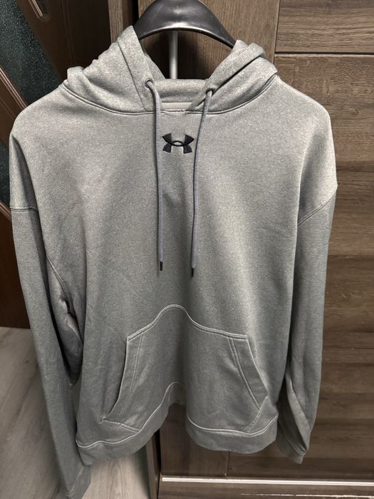 Under Armour суичер