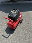 Compresor mic. Capacitate 24l