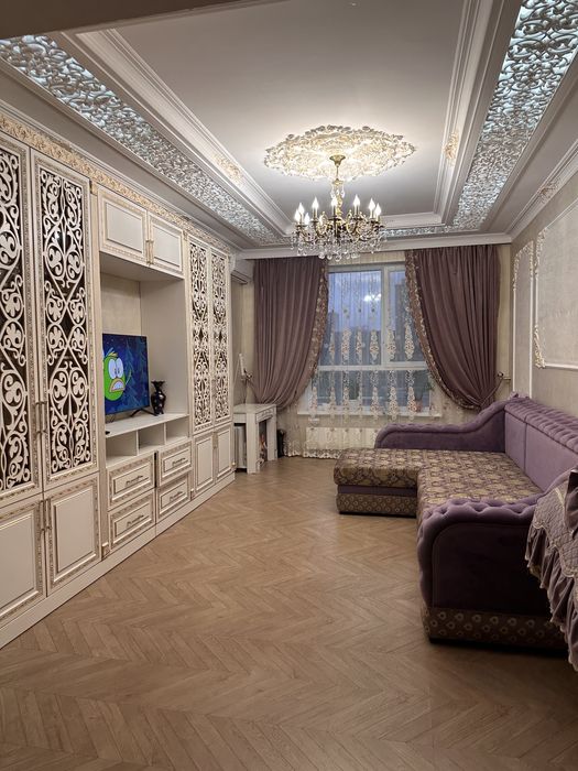 Продам диван в гостинную, в спальню, шкаф на балкон, стенку в гостиную