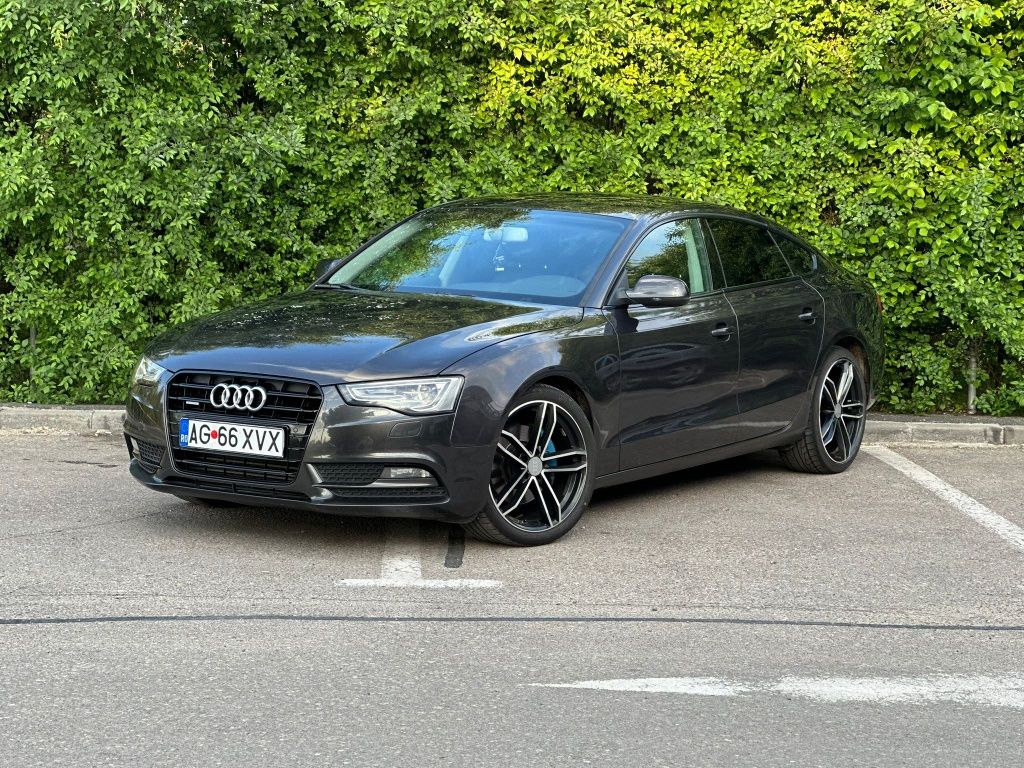 Vând Audi A5 3.0