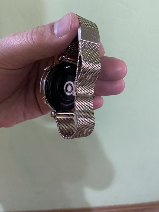 Смартчасы huawei gt 4.