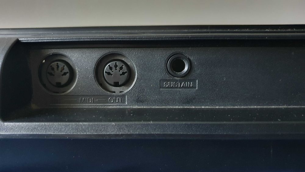 Orga Yamaha PSR E203