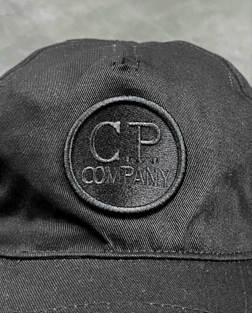Шапка с козирка C.P. Company Goggle