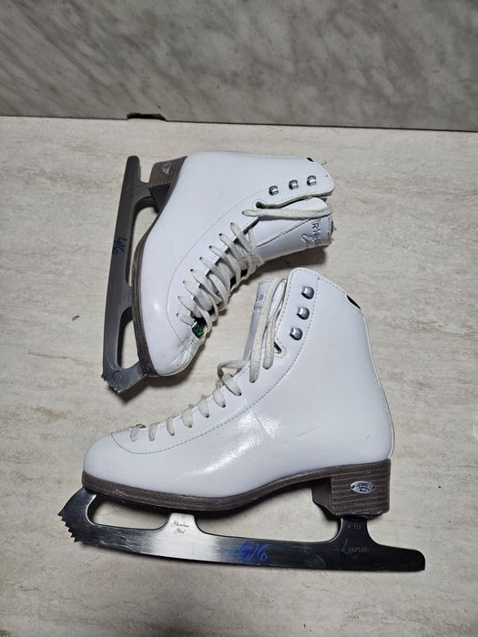 Patine 416 gheata patinaj artistic Riedell  marime  37 ( 24 cm)