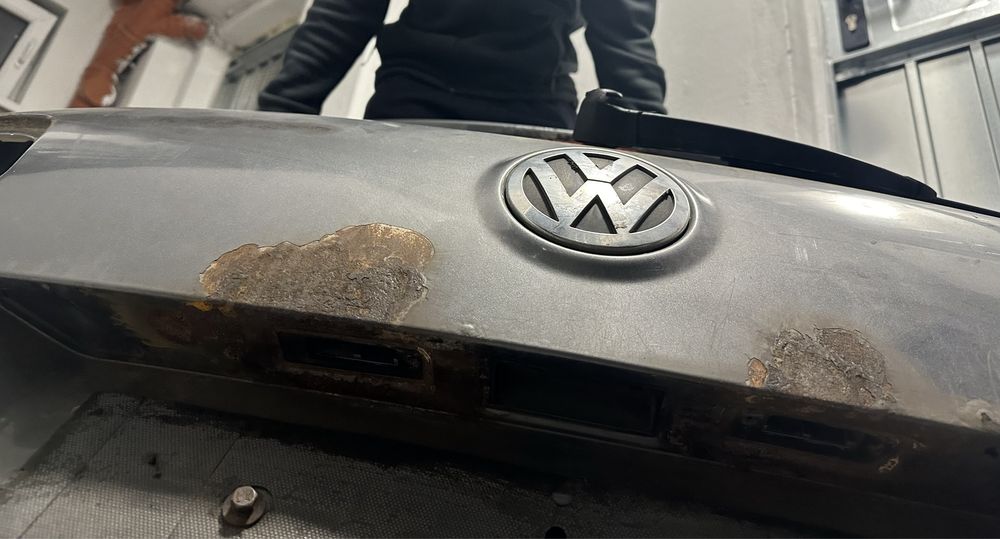 Haion pentru Passat B6 Break