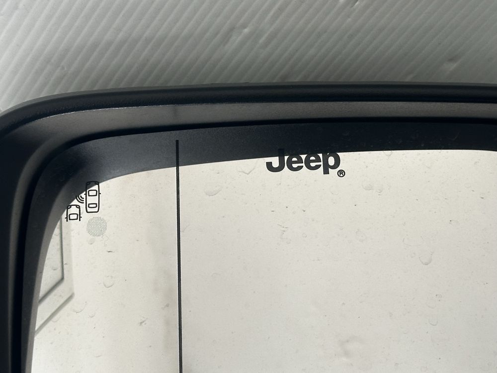 Vand oglinda stanga Jeep Renegade