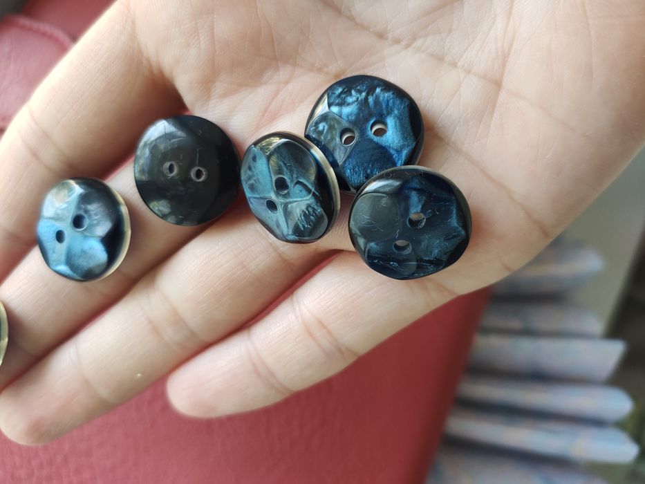 Продам пуговицы очень красивые