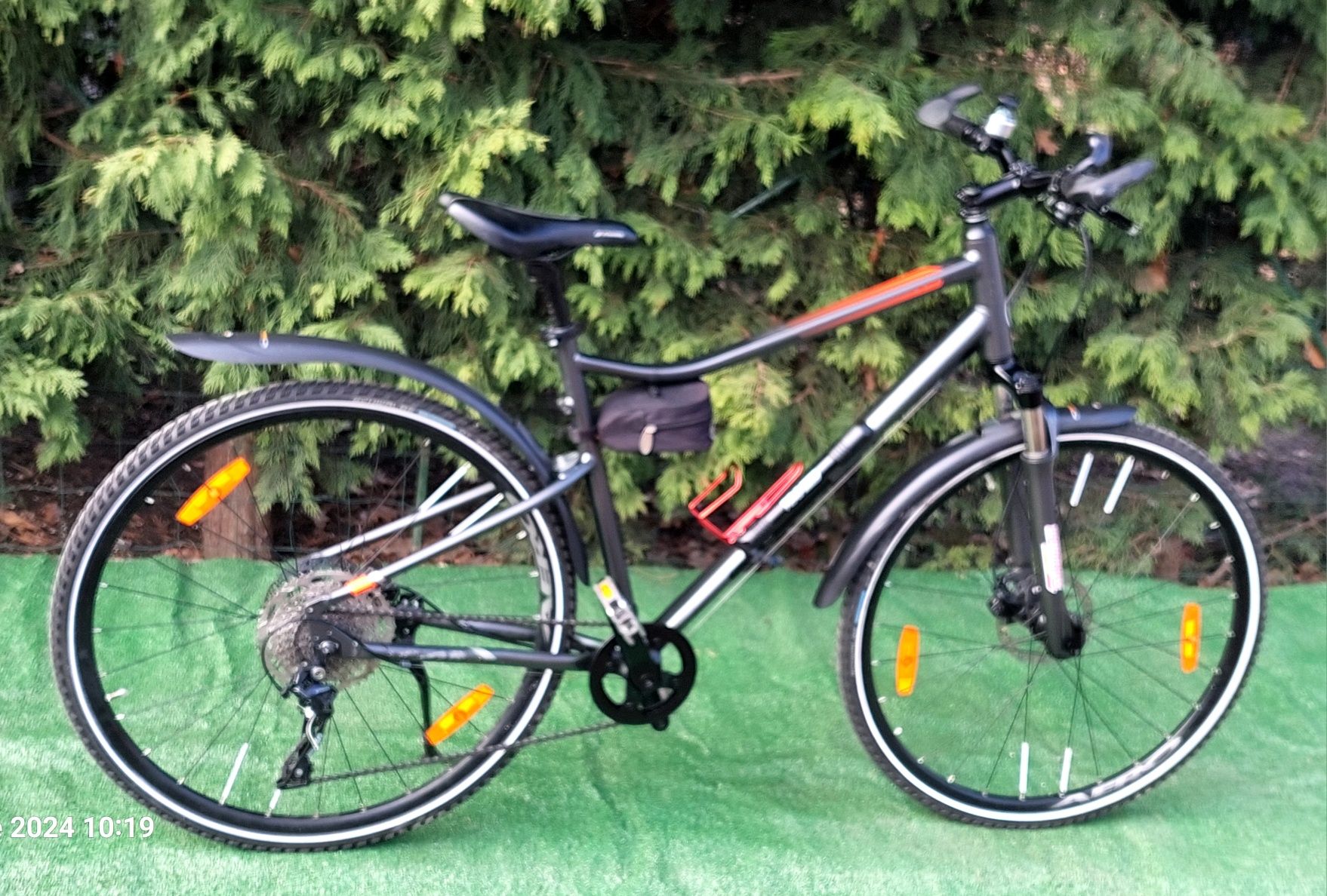 Vând bicicleta aluminiu Rockrider