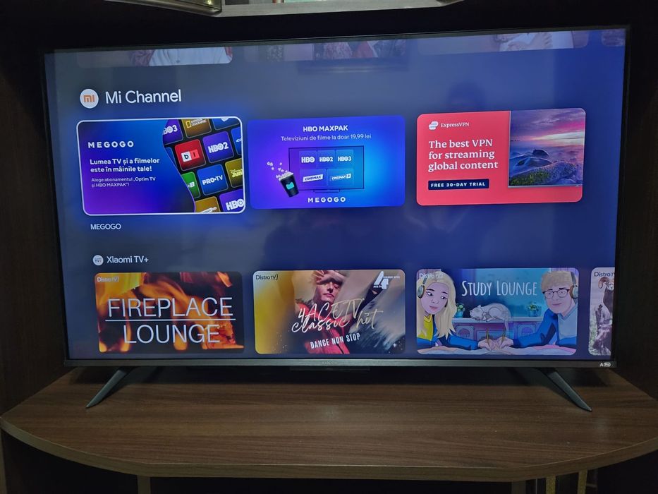 Televizor Xiaomi QLED A Pro, 108 cm - Google TV(Putin folosit)