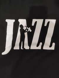 Нова тениска jazz размер XL