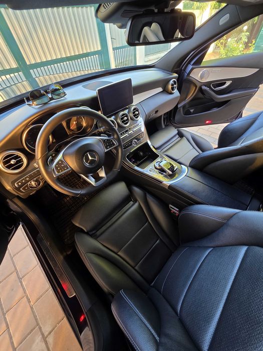 Mercedes-Benz C 400 4Matic 9G-TRONIC AMG Line