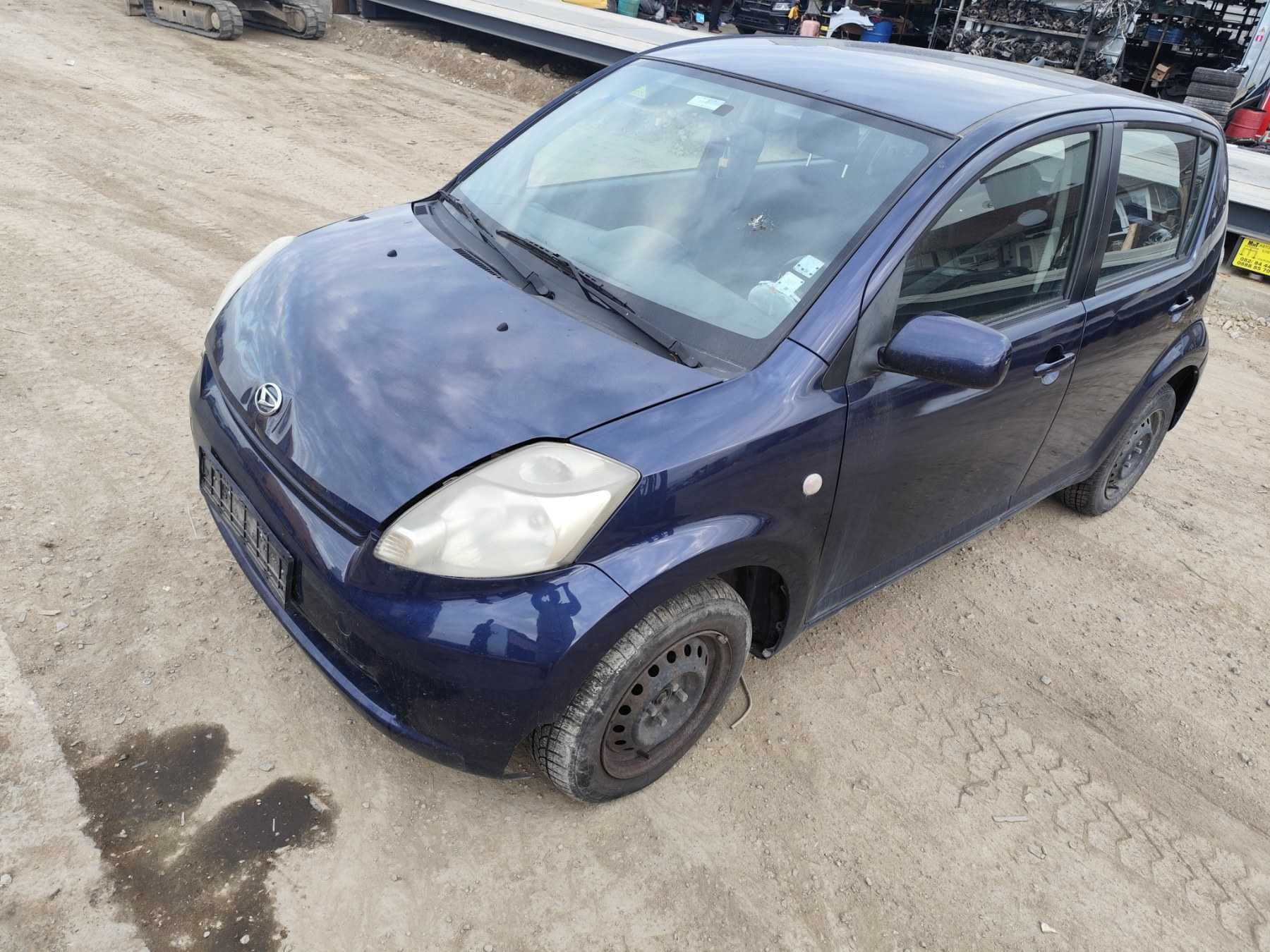 Daihatsu Sirion 1.0 - 69к.с 2006г. на части