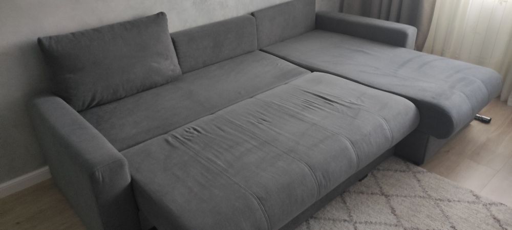 Canapea extensibila.