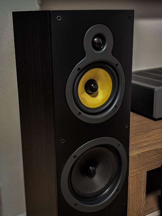 Boxe wharfedale crystal 4.3