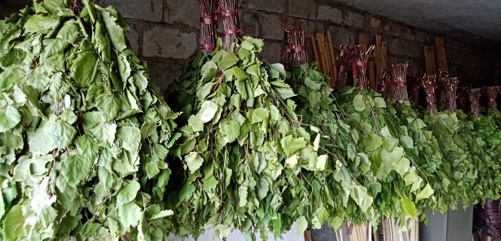 на Пристани веники берёзовые банные