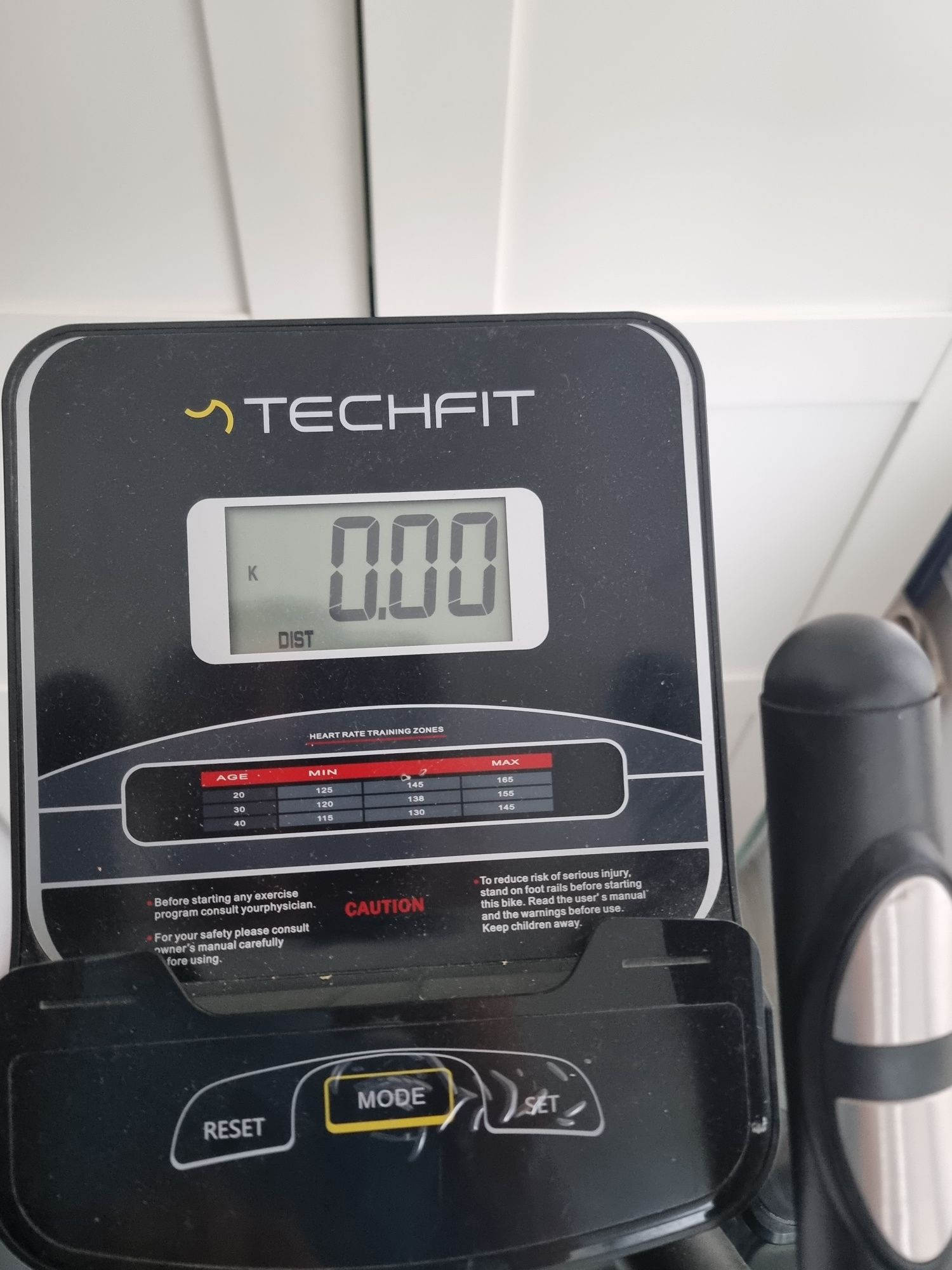 Bicicleta eliptica TECHFIT E410