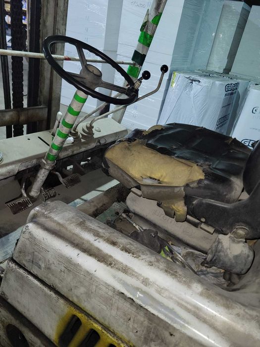 Vand motostivuitor Linde 2,5 Tone Diesel An 1983