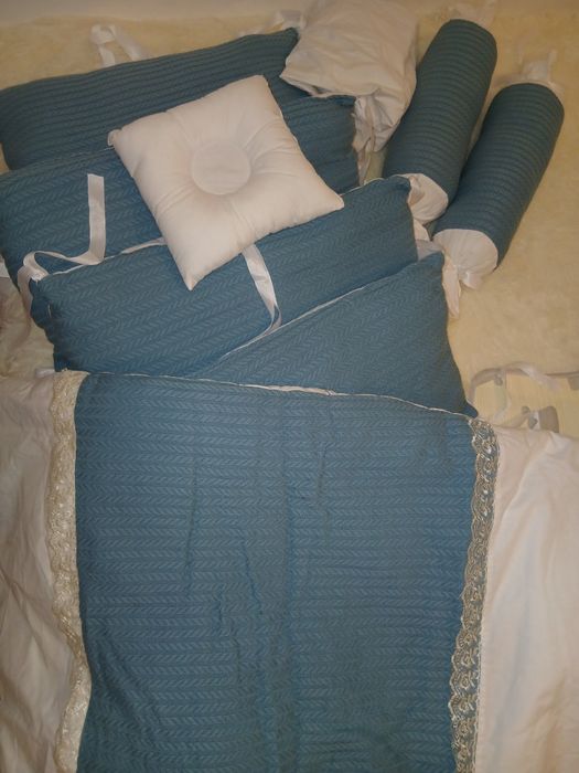 Продам бортик, постель детский