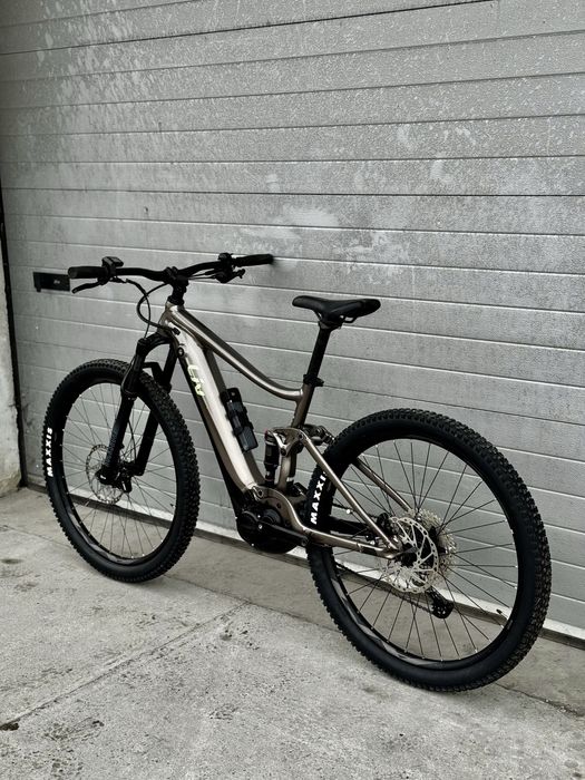 Bicicleta electrica Giant , 625 Wh , 2022