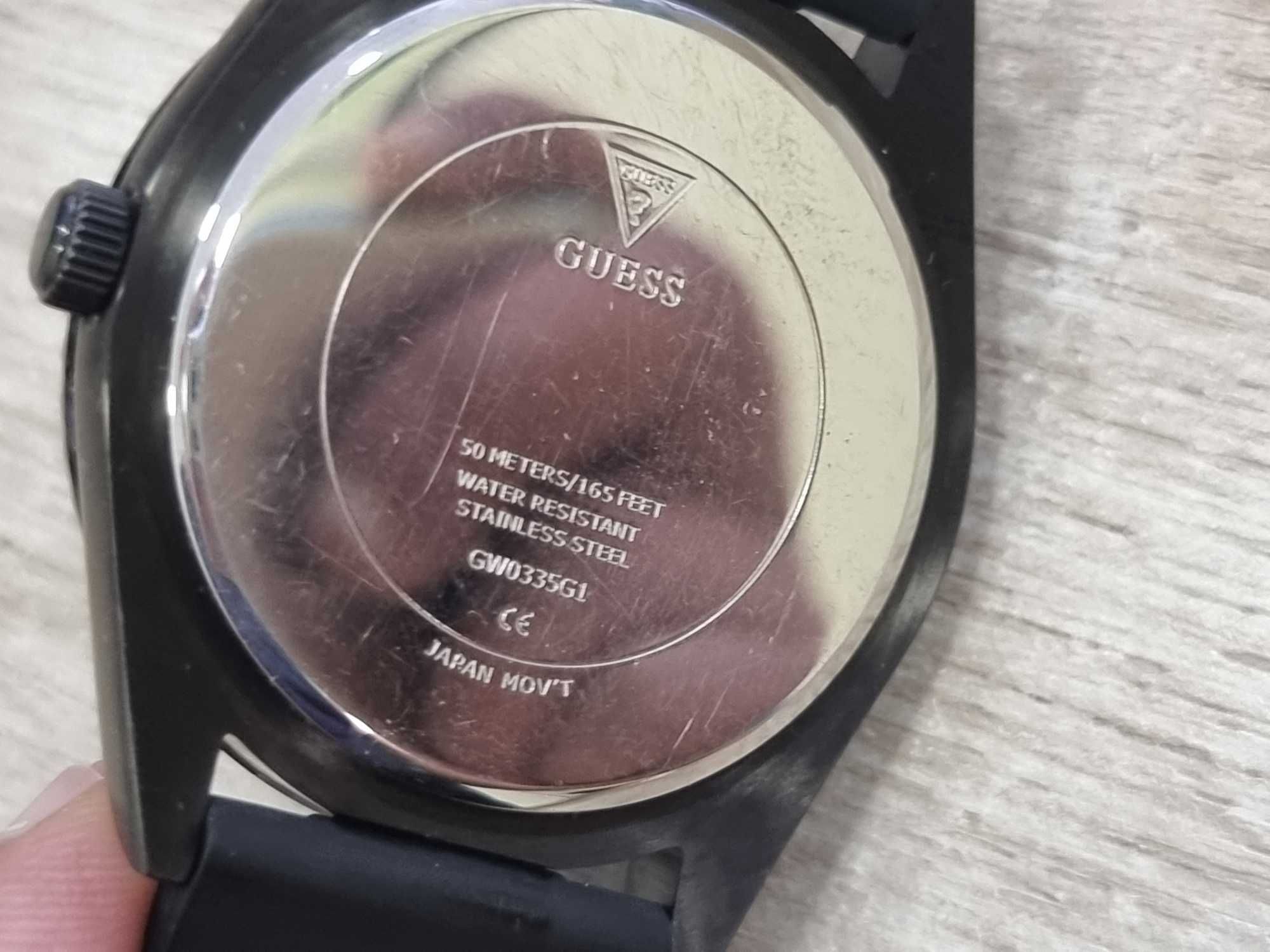 Мъжки часовник GUESS 42 мм