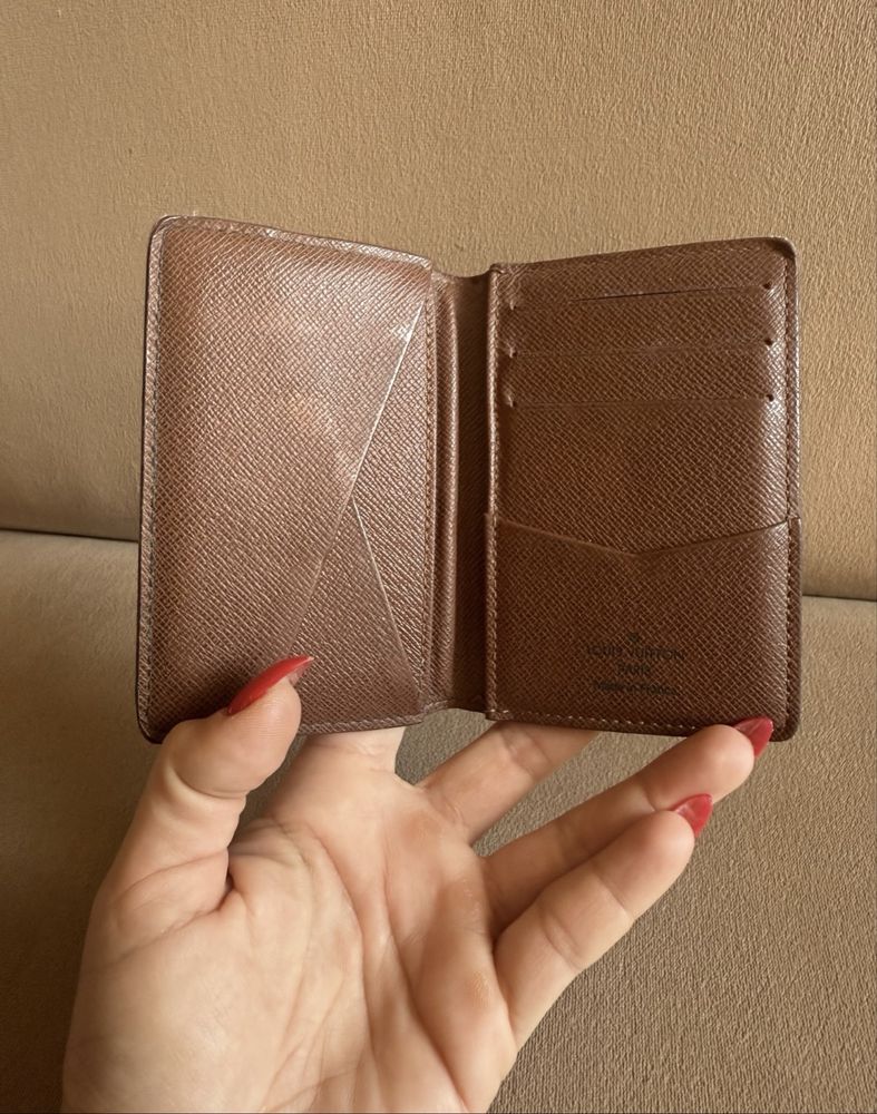 Оригинален портфейл на louis vuitton!