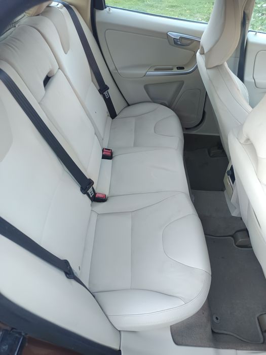 Volvo XC60 2.4d 4x4 163 cp manual