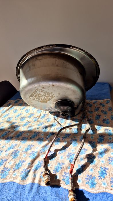 Мивка тека със смесител